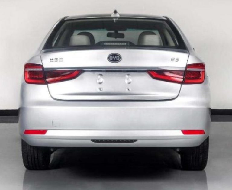 Новый Китайский Электрический Седан BYD e5