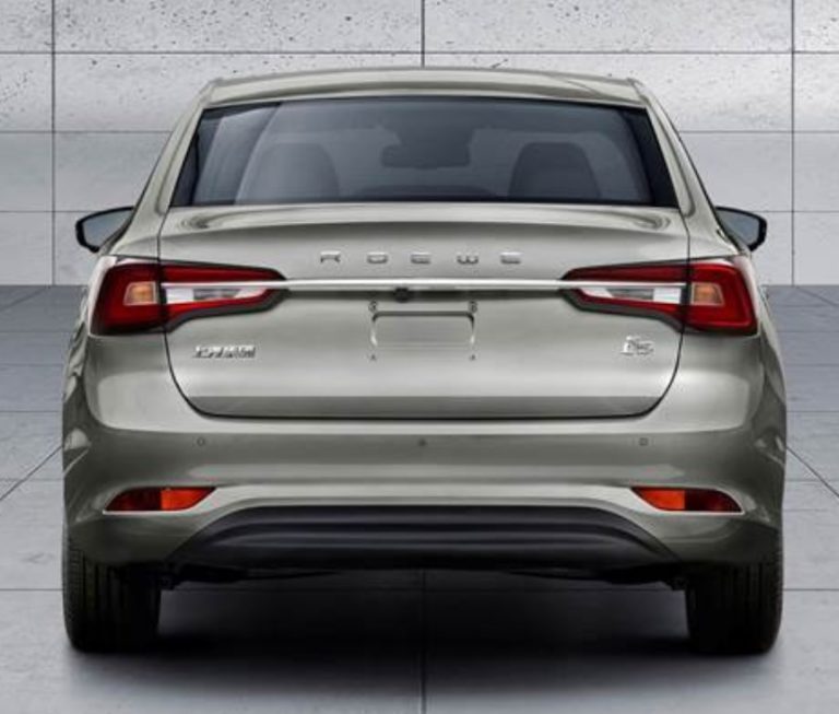 Новый Roewe i5 - Замечательный Компактный Седан из Китая