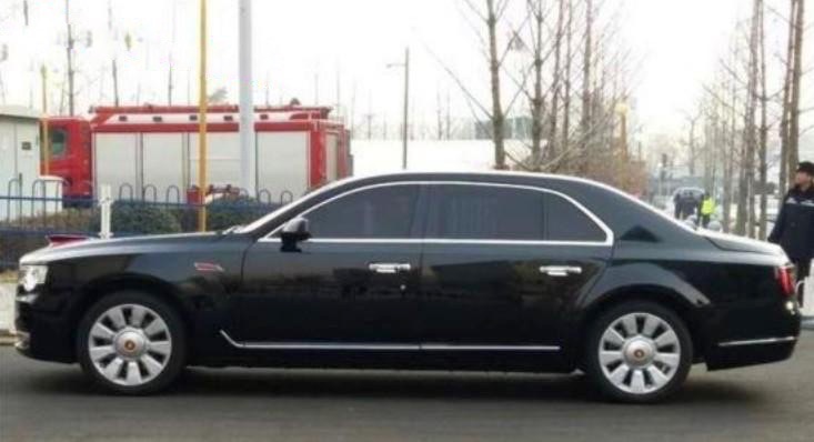 Китайский Автомобиль Представительского Класса Hongqi N501 Дебютировал в Африке