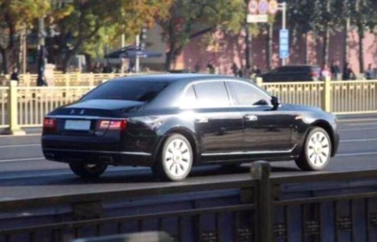 Китайский Автомобиль Представительского Класса Hongqi N501 Дебютировал в Африке