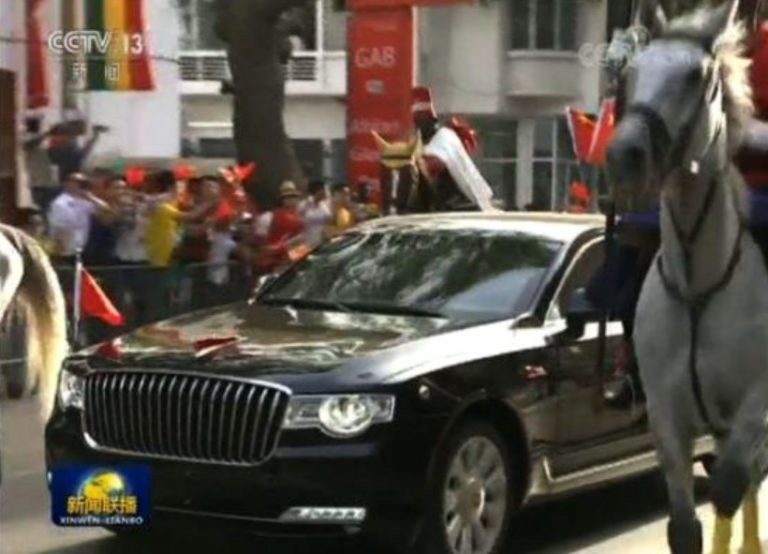 Китайский Автомобиль Представительского Класса Hongqi N501 Дебютировал в Африке