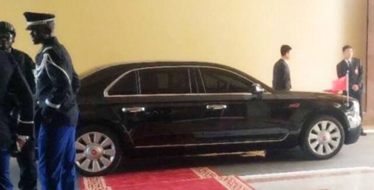 Китайский Автомобиль Представительского Класса Hongqi N501 Дебютировал в Африке