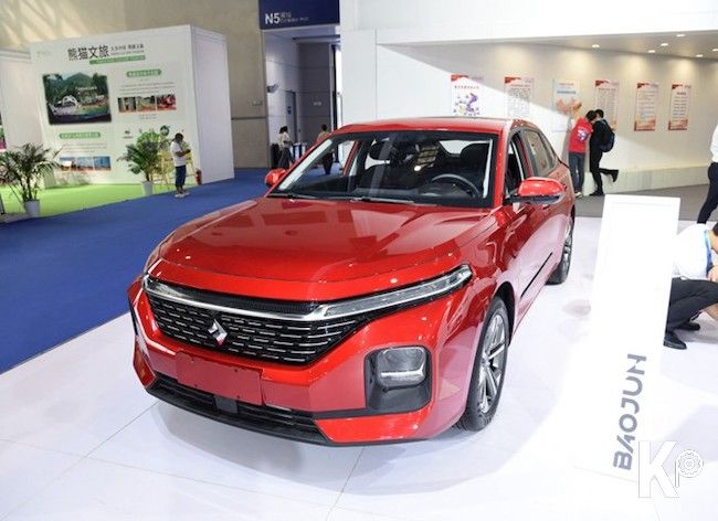На Автосалоне в Чунцине Показали Новый Хетчбэк BAOJUN RC-5