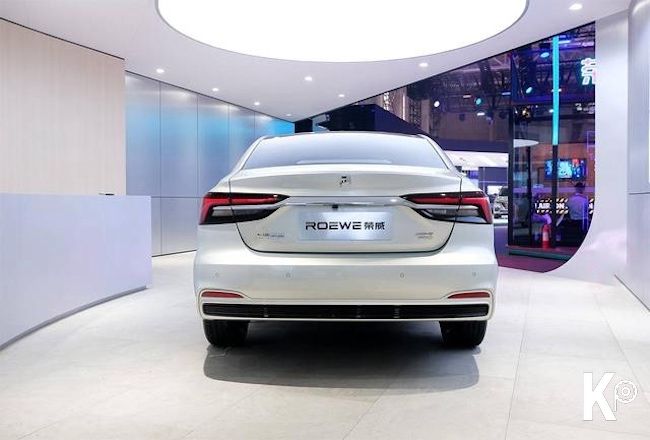 Компания SAIC Roewe Обновила Логотип «R» и Представила Новый Электрический Седан Roewe ER6